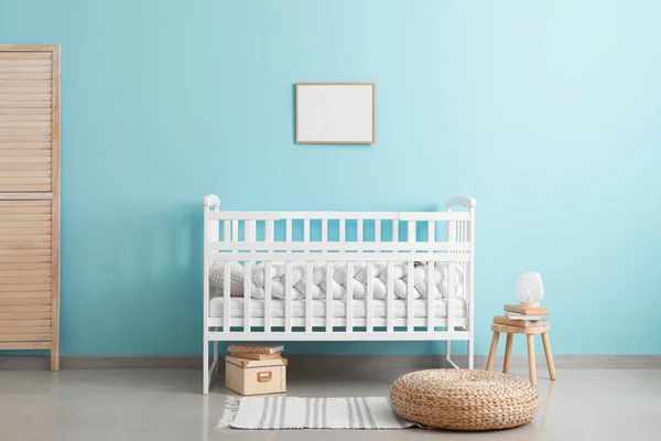 Interior Stylish Children Room Comfortable Crib — Stock Photo, Image