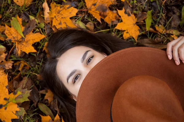 Beautiful Woman Covering Face Felt Hat Autumn Park — Stock Photo, Image