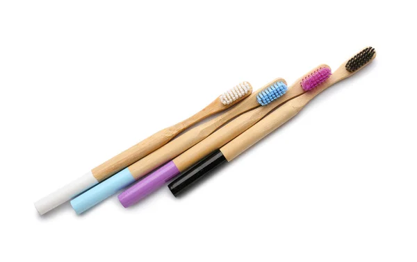Escovas Dentes Bambu Fundo Branco — Fotografia de Stock