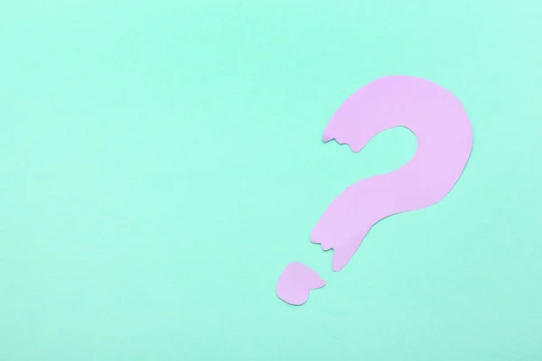 Punto Interrogativo Realizzato Carta Rosa Sfondo Blu — Foto Stock