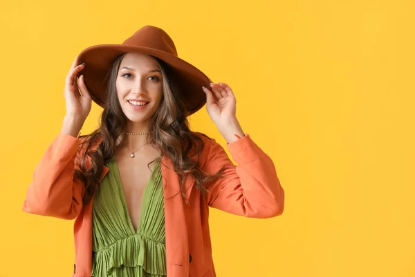 Beautiful Fashionable Woman Wearing Felt Hat Yellow Background — Stock Fotó