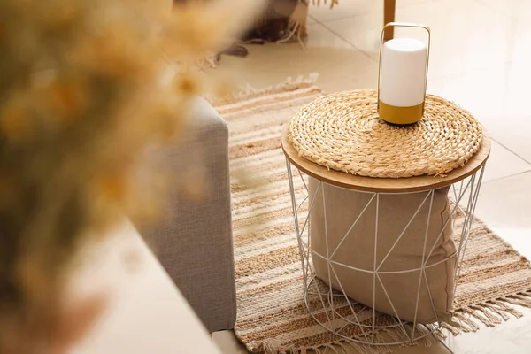 Stylish Coffee Table Electric Lantern Cushion Living Room — Stock Photo, Image