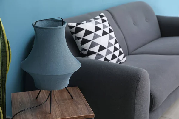 Stylish Lamp Table Sofa Blue Wall — Stock Photo, Image