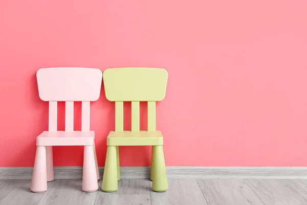 Child Chairs Color Wall Room — ストック写真