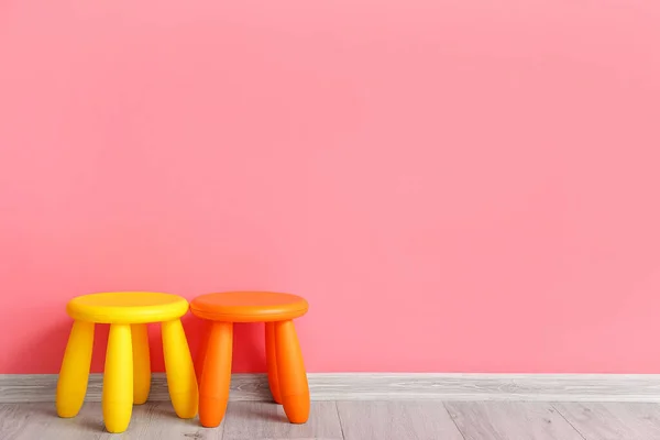 Child Stools Color Wall Room — ストック写真