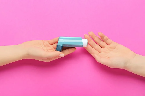 Female Hands Inhaler Color Background — Stock Photo, Image