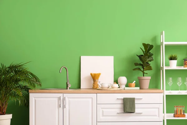 Interior Stylish Kitchen White Counters Shelving Unit Green Wall — Stock Photo, Image