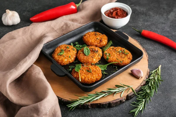 Frying Pan Tasty Lentil Cutlets Dark Background — Stock Photo, Image