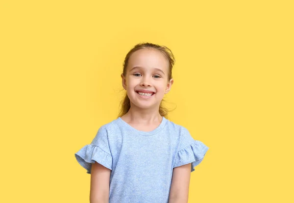 Portrait Smiling Little Girl Yellow Background — Stock Photo, Image