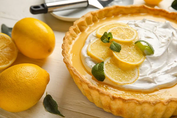 Lezzetli limonlu tart.