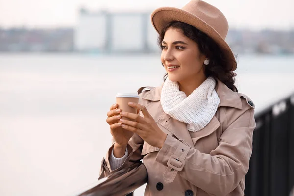 Beautiful Woman Drinking Tea River — Stock Photo, Image