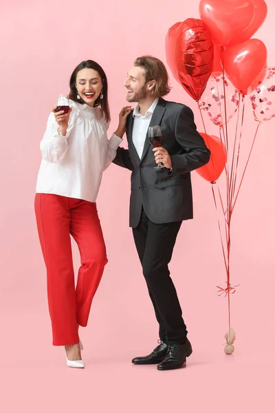 Happy Young Couple Balloons Wine Color Background Valentine Day Celebration — Stock Photo, Image