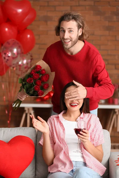 Man Greeting His Girlfriend Valentine Day Home — Stock Photo, Image