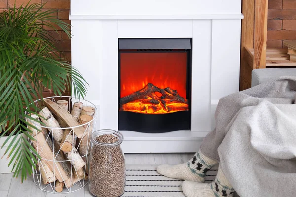 Basket Jar Firewood Woman Warming Fireplace Living Room — Stockfoto