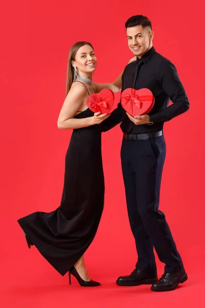 Happy Young Couple Gifts Red Background Valentine Day Celebration — Stock Photo, Image