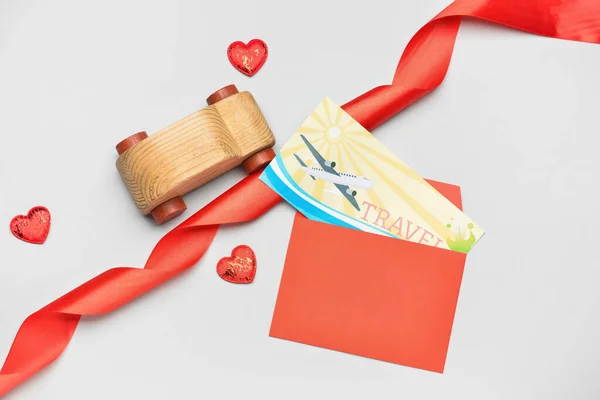 Envelope Gift Voucher Wooden Car Hearts Ribbon Light Background Valentine — стоковое фото