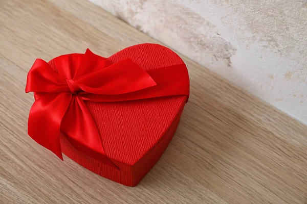 Beautiful Gift Valentine Day Table — Stockfoto