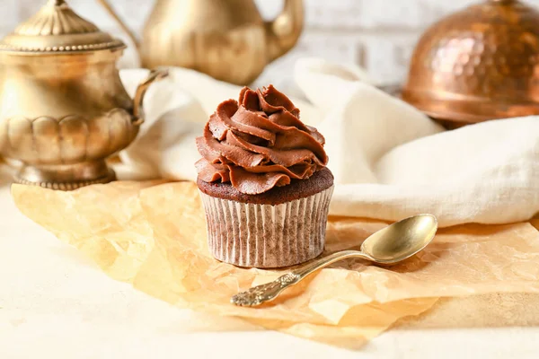 Tasty Chocolate Cupcake Spoon Table — Stock Photo, Image