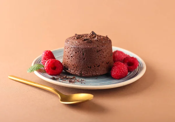 Plate Tasty Lava Cake Fondant Raspberry Color Background — Stock Photo, Image