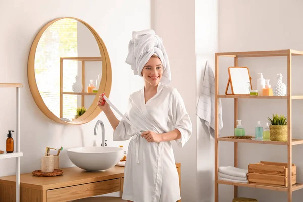 Pretty Young Woman Bathroom Morning Shower — стоковое фото