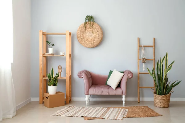 Interior Living Room Pink Armchair Wooden Shelving Unit Ladder — Stock Photo, Image