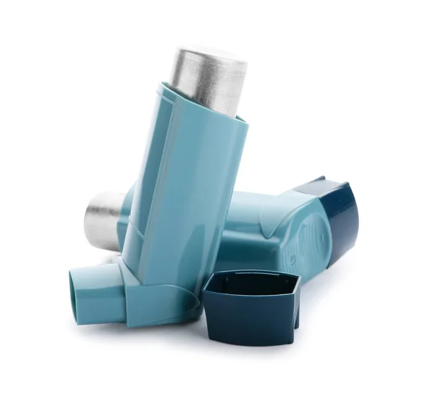 Astmatické Inhalátory Bílém Pozadí — Stock fotografie