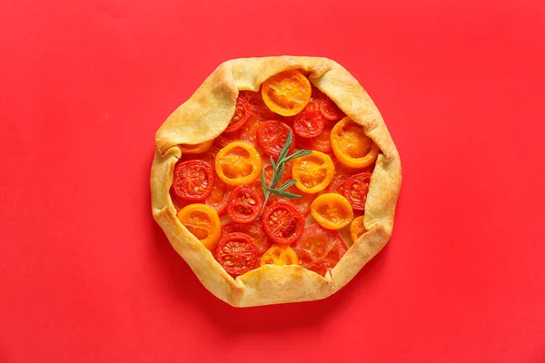 Tasty Tomato Galette Red Background — Zdjęcie stockowe