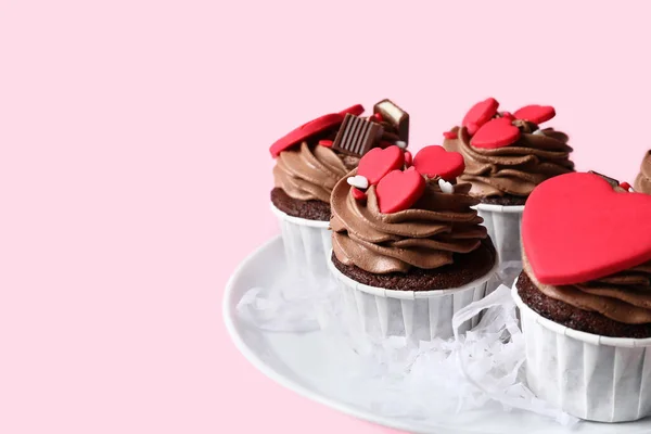 Stand Tasty Chocolate Cupcakes Valentine Day Pink Background Closeup — Stock Photo, Image