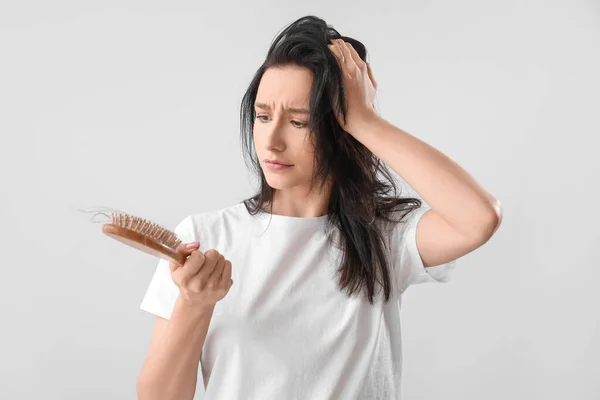 Young Woman Hair Loss Problem Light Background — Stock Photo, Image