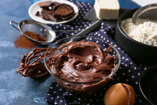 Bowl Fresh Dough Ingredients Preparing Chocolate Brownie Blue Background — Zdjęcie stockowe