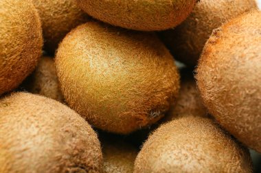 Arka plan olarak taze kivi, yakın plan