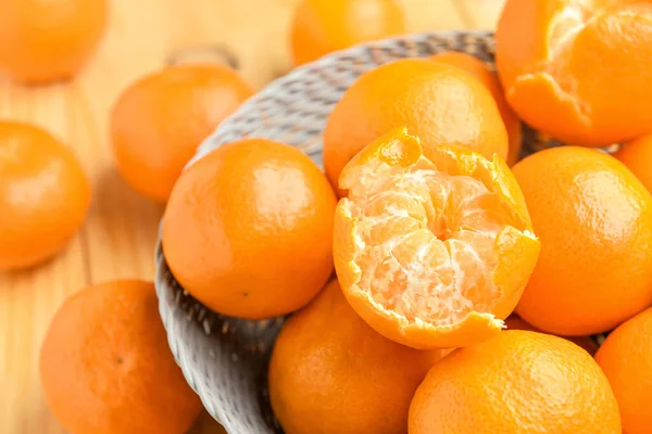 Bowl Tasty Tangerines Wooden Background Closeup — стоковое фото