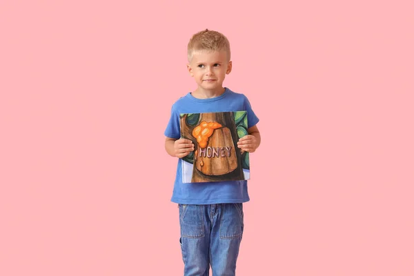 Adorable Niño Pequeño Con Libro Sobre Fondo Rosa — Foto de Stock