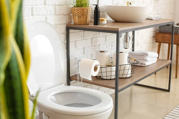 Basket Toilet Paper Rolls Shelf Restroom — Stock Photo, Image