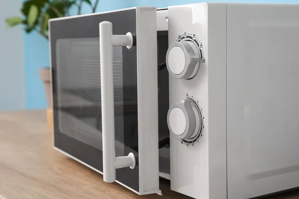 Modern Microwave Oven Kitchen Closeup — Stock Photo, Image