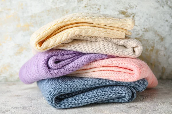 Stylish Baby Sweaters Light Background — Stock Photo, Image