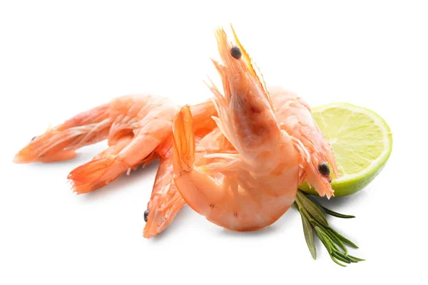 Chutné Celé Krevety Citrónem Rozmarýnem Bílém Pozadí — Stock fotografie