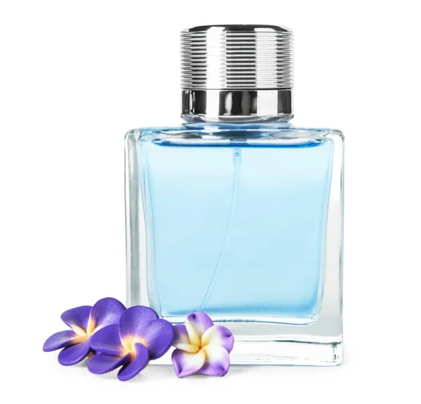 Flasche Parfüm Und Blumen Isoliert Auf Weißem Hintergrund — Stockfoto