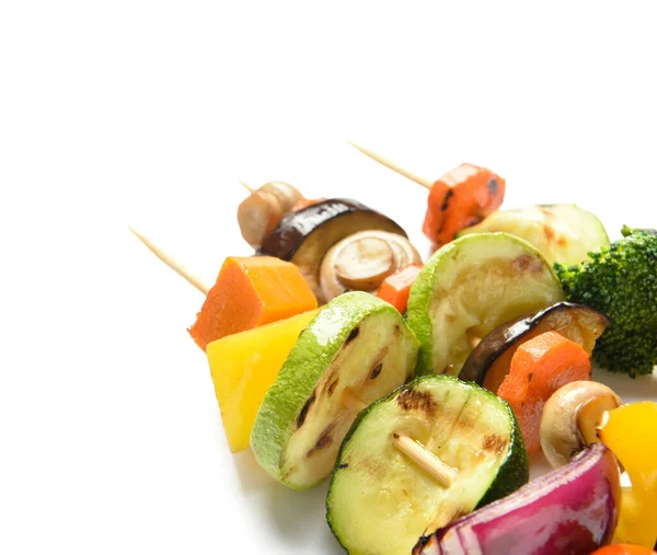 Spieße Mit Gemüse Auf Weißem Hintergrund Nahaufnahme — Stockfoto