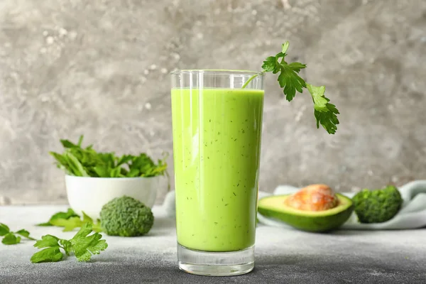 Glass Healthy Green Juice Table — Stock Photo, Image