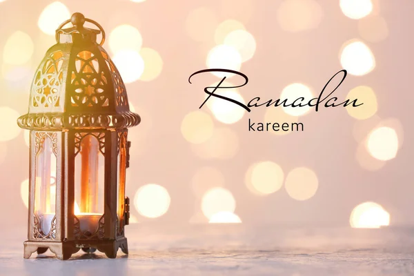 Gyönyörű Üdvözlőlap Ramadán Ünneplés Muszlim Lámpa — Stock Fotó