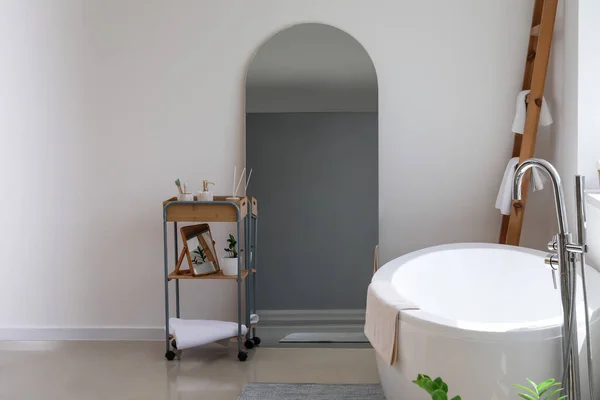 Big Mirror Interior Bathroom — Stock Photo, Image