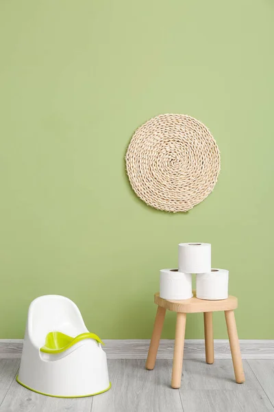 White Potty Wooden Stool Toilet Paper Rolls Floor Color Wall — Stock Photo, Image
