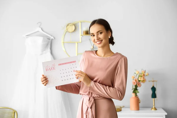 Female Wedding Planner Date Announcement Office — Stock Photo, Image