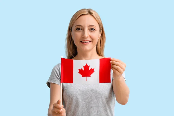 Mature Woman Canadian Flag Color Background — Stock Photo, Image