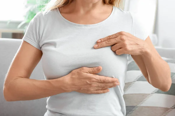Mature Woman Feeling Discomfort Her Breast Home Cancer Awareness Concept — Stock Photo, Image