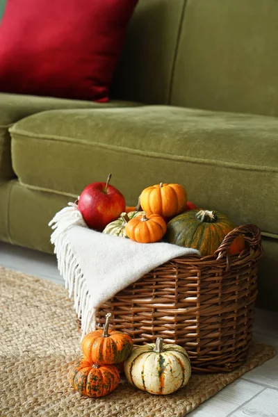 Wicker Basket Pumpkins Apples Interior Beautiful Living Room — Stock Photo, Image