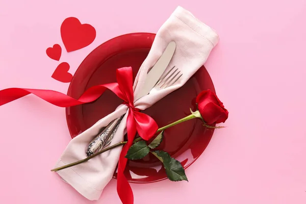 Beautiful Table Setting Valentine Day Rose Flower Pink Background — Stock Photo, Image