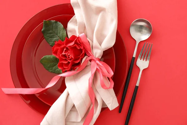 아름다운 발렌타인데 식탁을 배경으로 배경에 — 스톡 사진