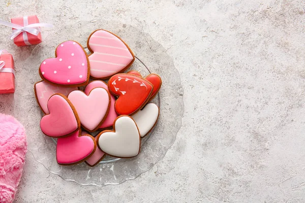 Plate Tasty Heart Shaped Cookies Gift Boxes Light Background — Stock Photo, Image
